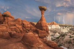Escalante-Utah-Lightning-Toadstools
