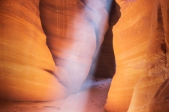 Slot-Canyon-Workshop-Light-Beam