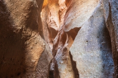 Slot-Canyon-Makay-Madagascar-Tour